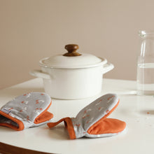 Load image into Gallery viewer, 10 Yard Bolt Sale - 100% Cotton 20C Little Cherry 42" Wide : Dailylike Canada