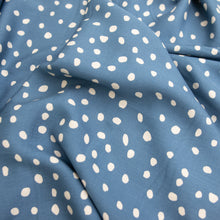 Charger l'image dans la galerie, 1/2 Yard Tencel Lyocell - Dots in Denim 58" Wide