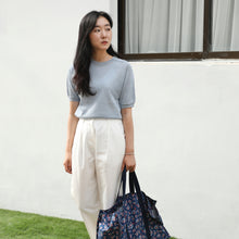 Load image into Gallery viewer, 10 Yard Bolt Sale - 100% Cotton Oxford Perfume Flower 60" Wide : Dailylike Canada