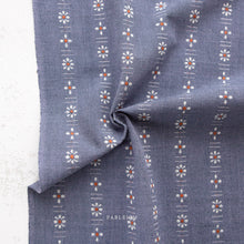 Charger l'image dans la galerie, 1/2 Yard Daisies Cotton in Concord 44" Wide