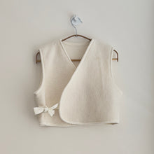 Charger l'image dans la galerie, :: FREE ::  PDF Hanbok Vest BAEJA - Sewing Therapy