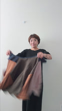 Charger et lire la vidéo dans la visionneuse de la Galerie, PDF Faux Collar Shirt and Dress Pattern - Sewing Therapy
