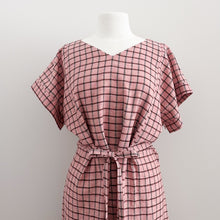 Load image into Gallery viewer, 1/2 Yard *Project Fabric* Yarn-dyed Cotton/Linen Check in Strawberry 54" Wide
