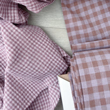 Charger l'image dans la galerie, 1/2 Yard Sunday Check Yarn-dyed Cotton Linen in Lilac/Cocoa Gingham 54" Wide