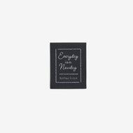 Étiquettes de couture étoiles violettes - THE BLACK par Sewing Therapy (10 étiquettes dans chaque enveloppe)