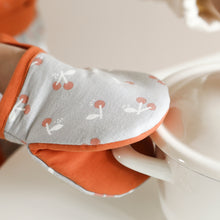 Load image into Gallery viewer, 10 Yard Bolt Sale - 100% Cotton 20C Little Cherry 42" Wide : Dailylike Canada
