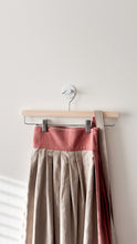 Charger l&#39;image dans la galerie, BOXING DAY SAMPLE SALE - Two Tone Linen Hanbok Skirt Size M
