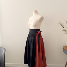 Load image into Gallery viewer, [CUSTOM] Two-Tone Hanbok Wrap Skirt
