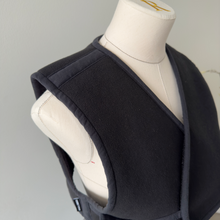Load image into Gallery viewer, [HANDMADE] One Layer Cropped Reversible Vest - Black Sherpa Fleece (Seasonal)
