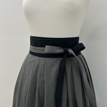 Load image into Gallery viewer, [HANDMADE] Cotton Hanbok Wrap Skirt - Dark Sage &amp; Black
