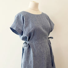 Charger l&#39;image dans la galerie, [HANDMADE] Tie Dress - Denim-Like Linen Light Blue XS - L
