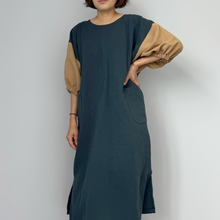 Load image into Gallery viewer, [HANDMADE] Two-Tone Infit Dress - Linen Cotton Twill XL - 3XL
