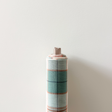 Charger l'image dans la galerie, 0,5 verge Tissage Carl suédois de Noël coloris Olive, 44 po de large
