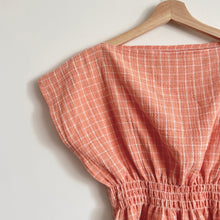 Charger l&#39;image dans la galerie, 1/2 Yard Organic Cotton Double Gauze - Coral/White Windowpane Cotton 100% 52&quot; Wide
