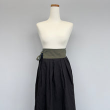 Load image into Gallery viewer, [HANDMADE] Cotton Hanbok Wrap Skirt - Dark Sage &amp; Black
