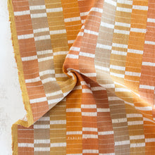 Charger l'image dans la galerie, 0,5 verge Tissage Carl suédois de Noël coloris Olive, 44 po de large
