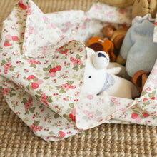 Load image into Gallery viewer, 10 Yard Bolt Sale - 100% Cotton 20C Lovely Fruits 42" Wide : Dailylike Canada
