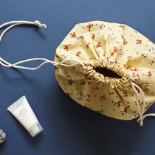 Charger l'image dans la galerie, 10 Yard Bolt Sale - 100% Cotton 20C Joy Fox 42" Wide : Dailylike Canada
