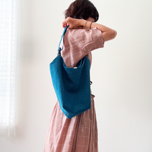 Load image into Gallery viewer, [PATTERN INTRO SALE 25%] PDF Bridge Bag Pattern - Sewing Therapy
