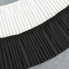 Charger l&#39;image dans la galerie, 1 Yard PINO Cotton Pleat Lace Trim - Large 12cm Wide (Black/White) - Two O Nine Fabric
